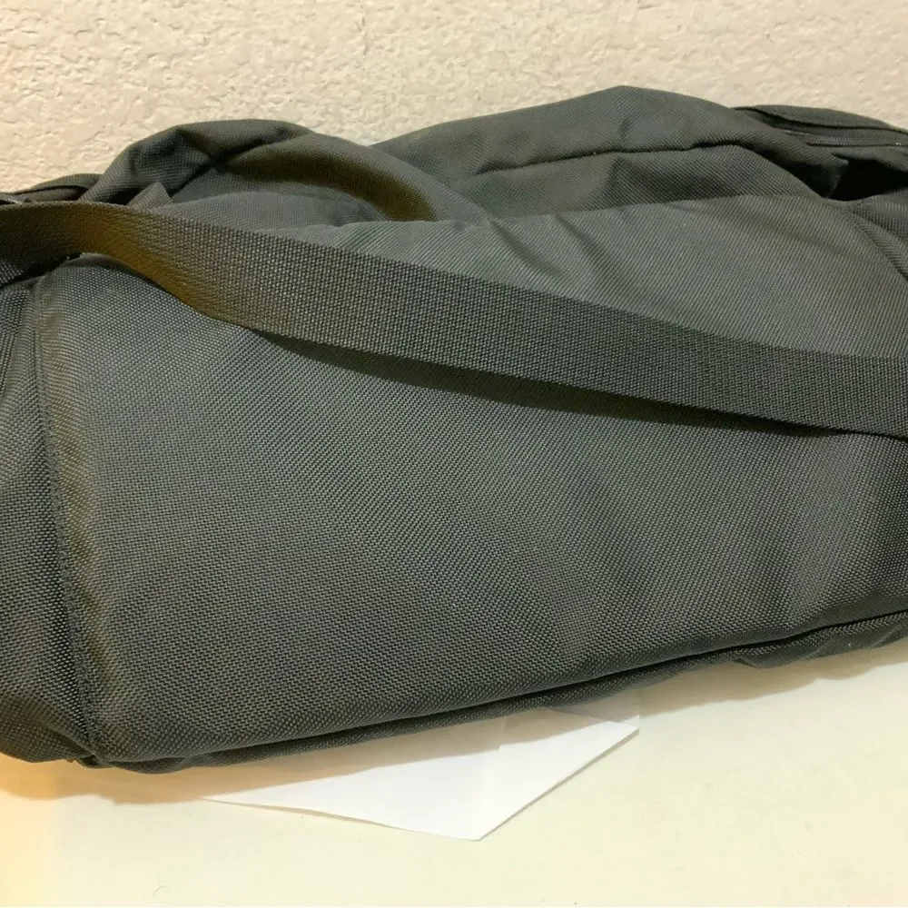 TUMI Black Ballistic Nylon Large Weekender Carry-On Lightweight Crossbody bag